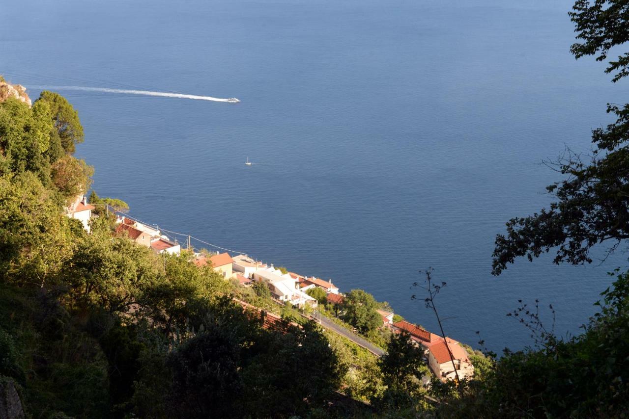 A Due Passi Dalla Costiera Agerola Luaran gambar